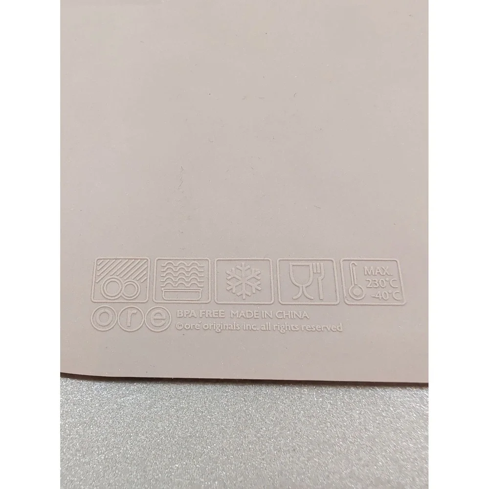 Speckle & Spot Ore Originals Silicone Pet Food Mat Brown‎ Woof Paw Prints 19x12